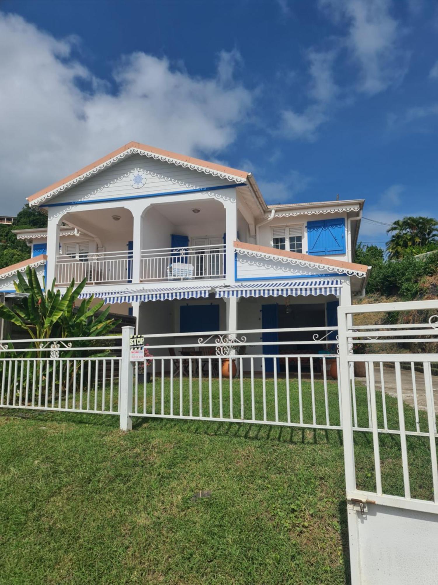Villa Avec Vue T2 A T5 Duo De La Baie Ле-Робер Экстерьер фото